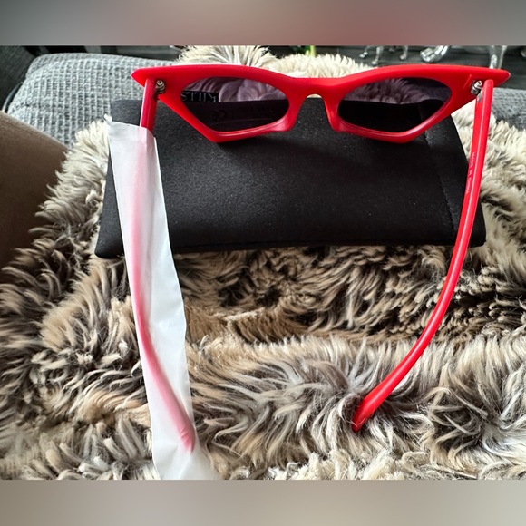 - Brand new Killstar sunglasses with case - Picture 3 of 5